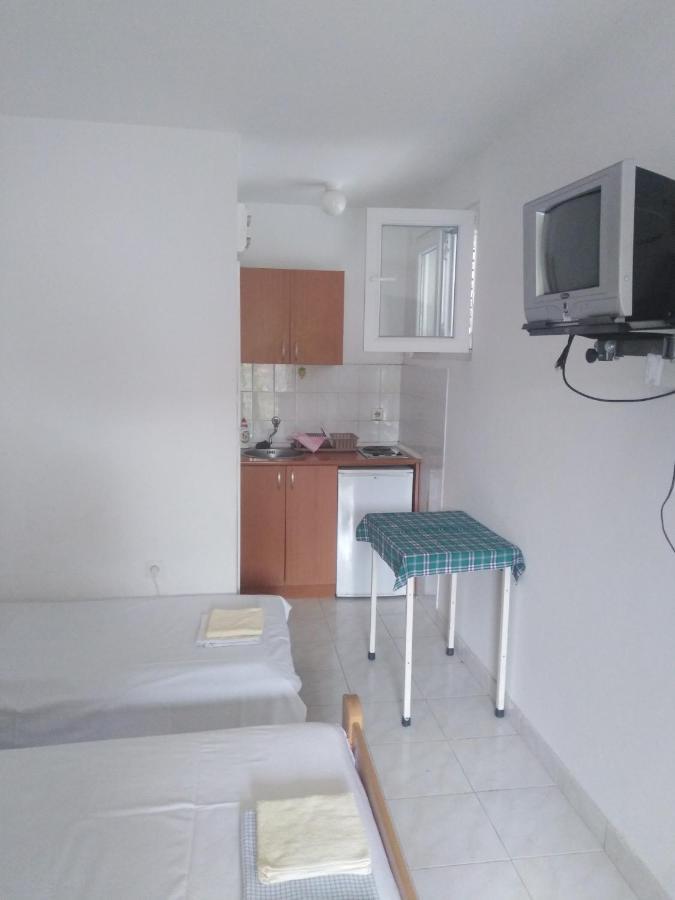 Apartments Mrvaljevic Petrovac Exteriör bild